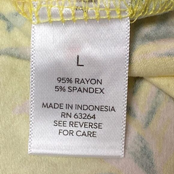 NEW Westport Yellow Floral Short Sleeve Top Size Large - Picture 4 of 5